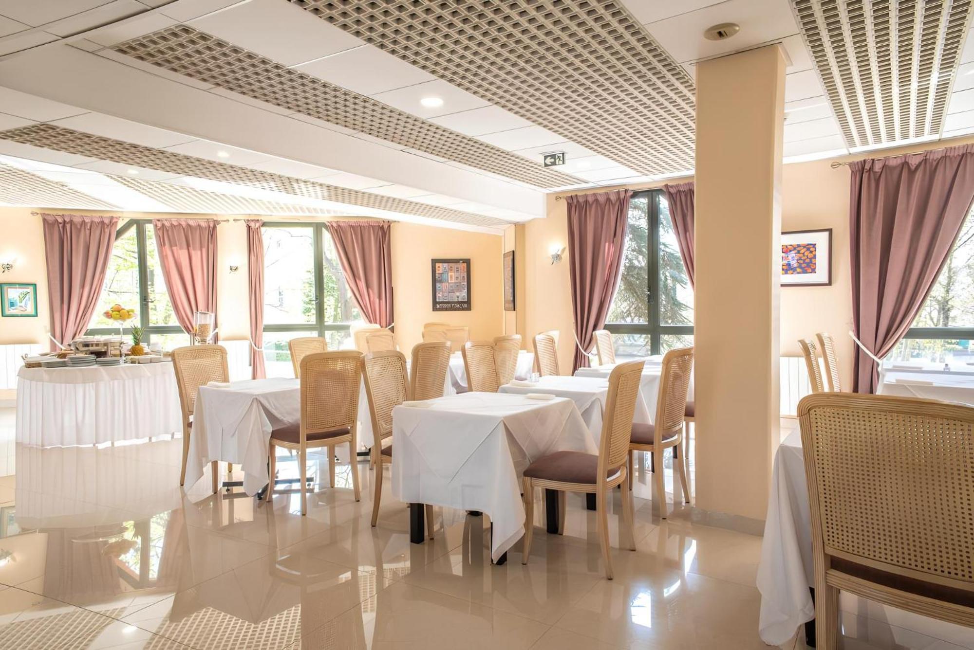 Hotel Garabel Plaisir Εξωτερικό φωτογραφία